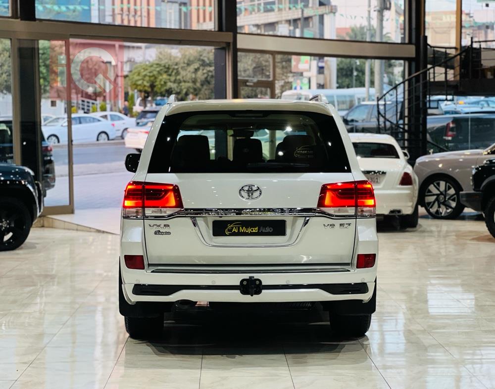 تويوتا لاندكروزر